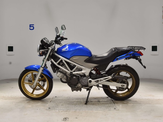 Мотоцикл Honda VTR250 (55268км)