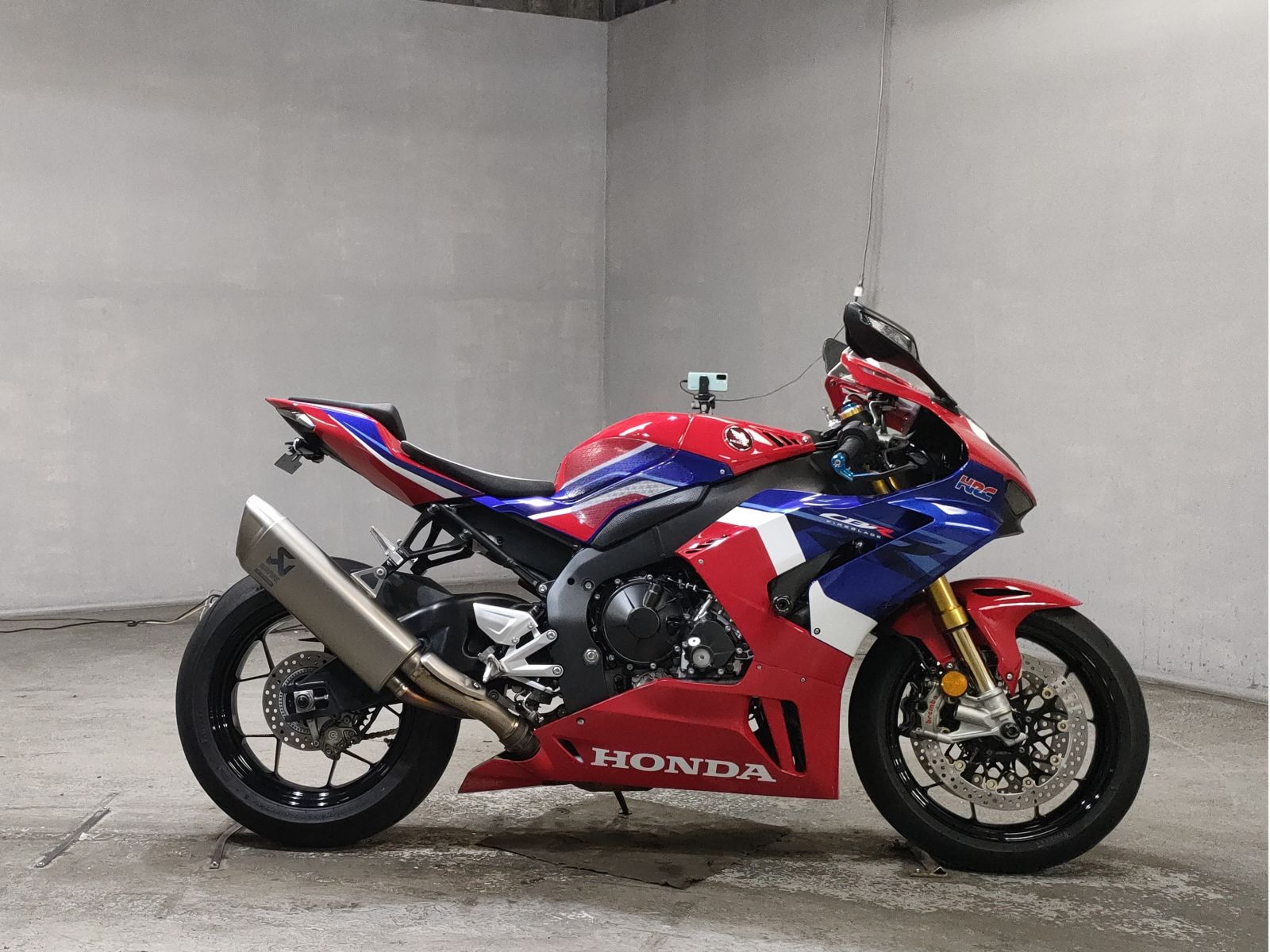 Мотоцикл CBR1000RR HONDA -R SP (15532км)