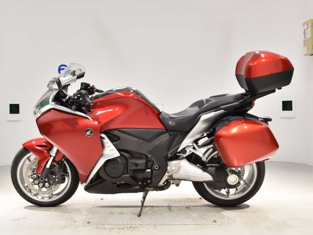 Мотоцикл Honda VFR1200FD (37255км)