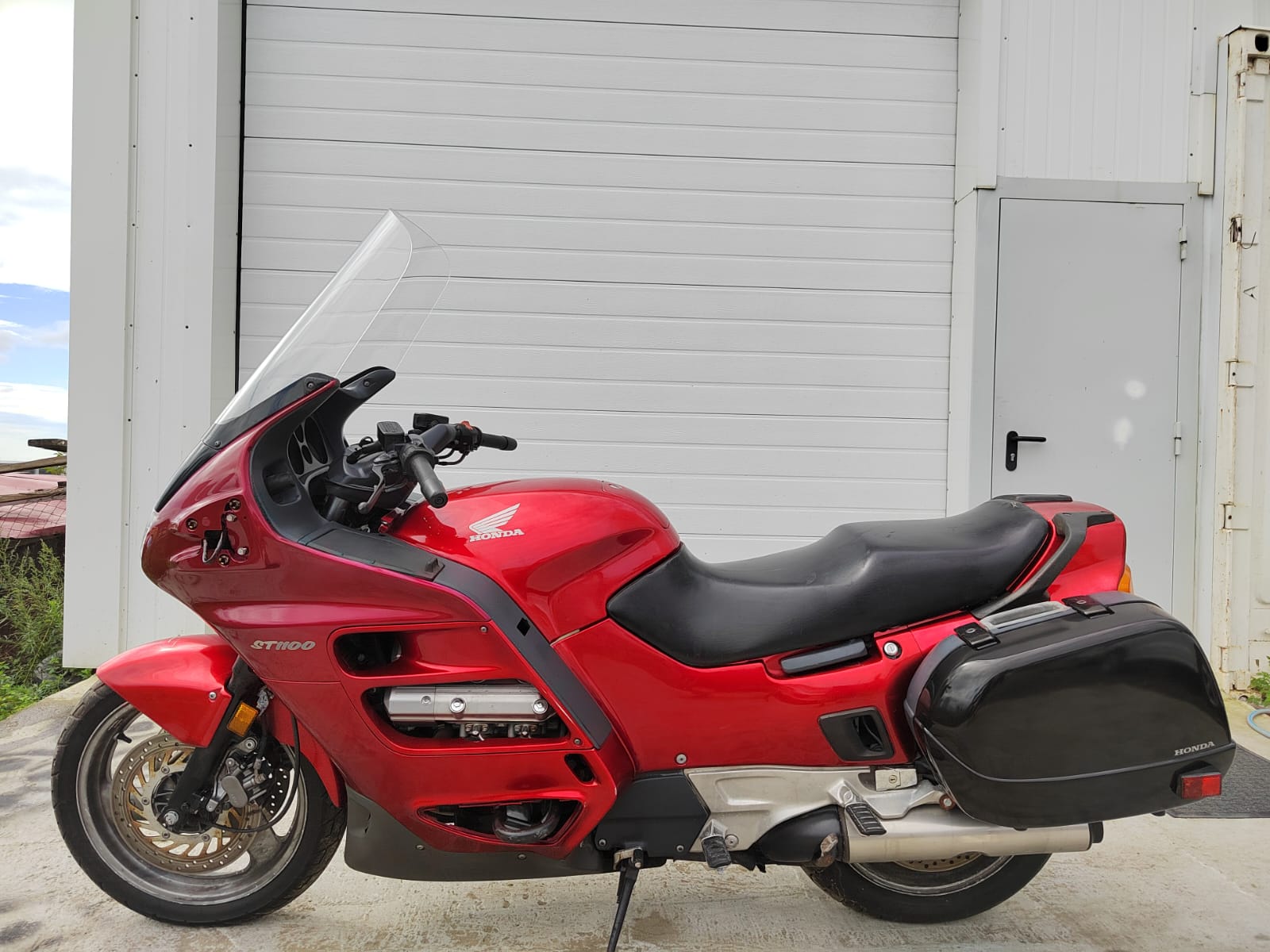 Мотоцикл Honda ST1100