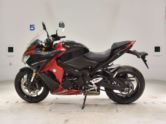 Мотоцикл Suzuki GSX-S1000F