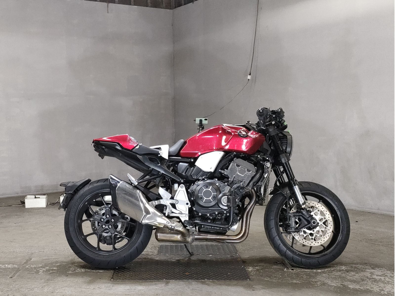 Мотоцикл Honda CB1000R
