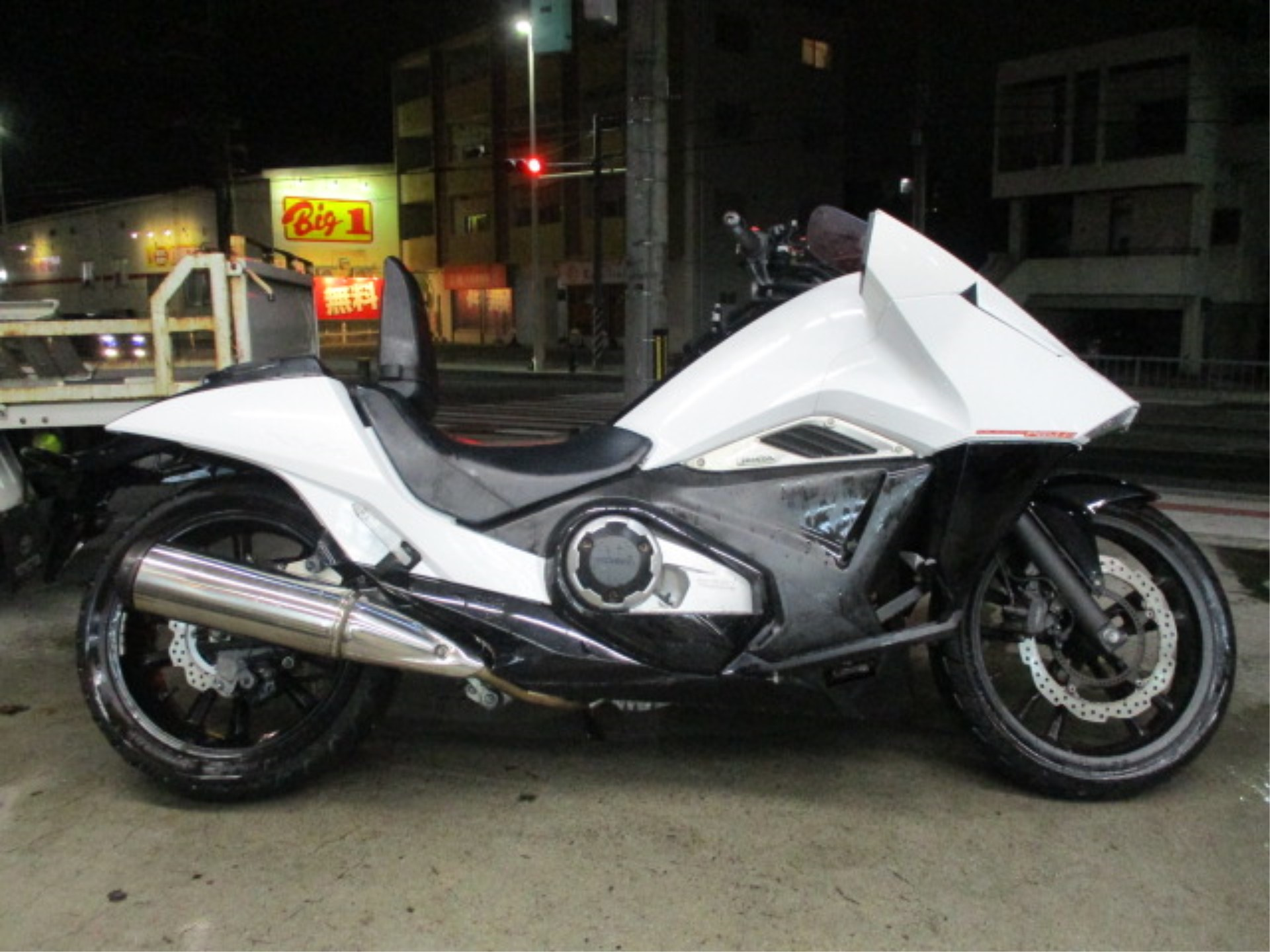 Мотоцикл Honda NM4-01