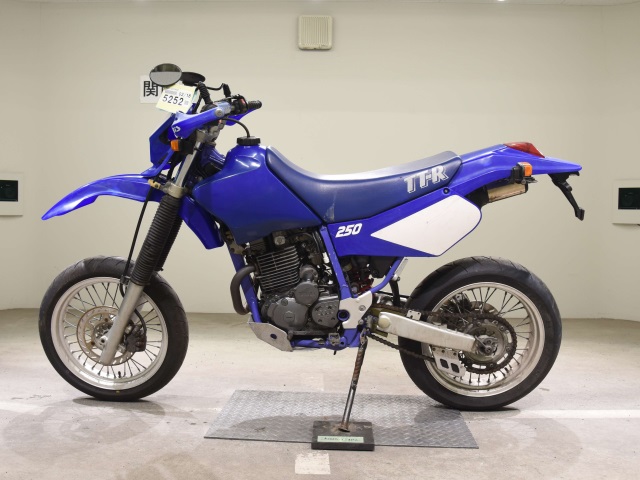 Мотоцикл Yamaha TT250R