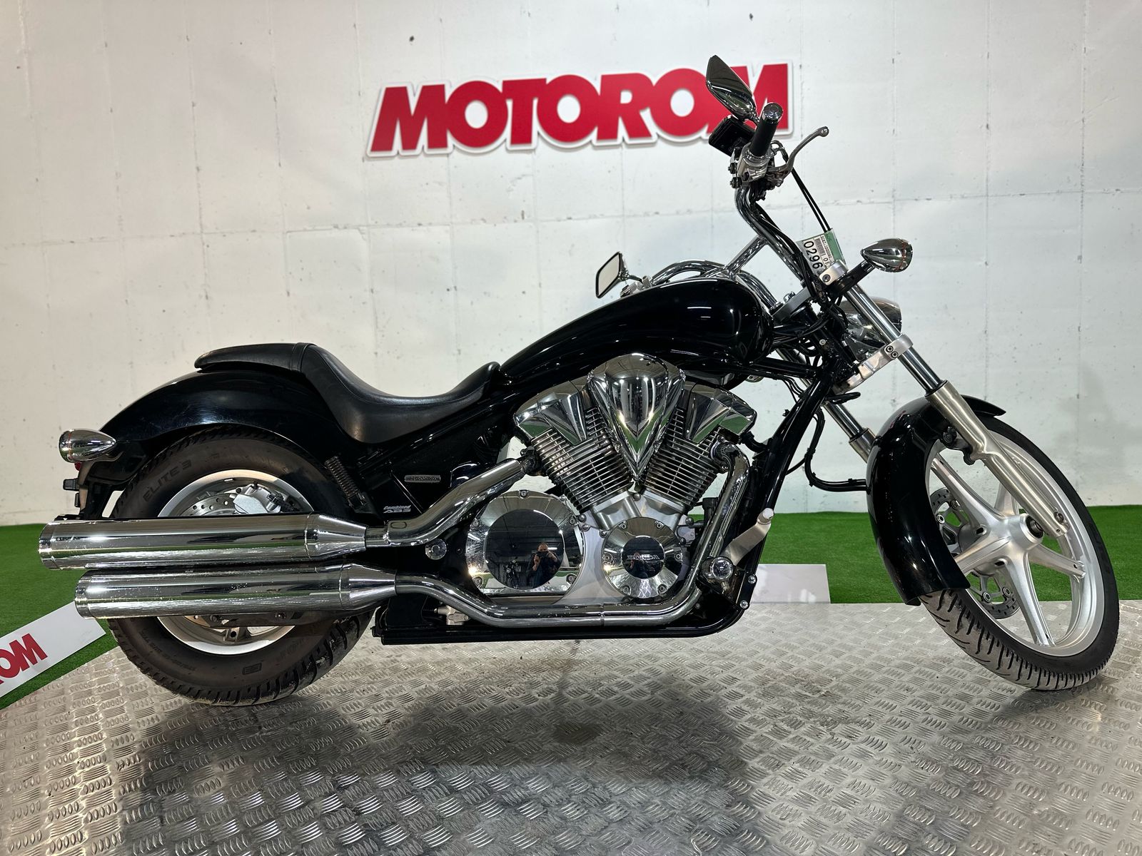 Мотоцикл Honda VT1300CS ABS