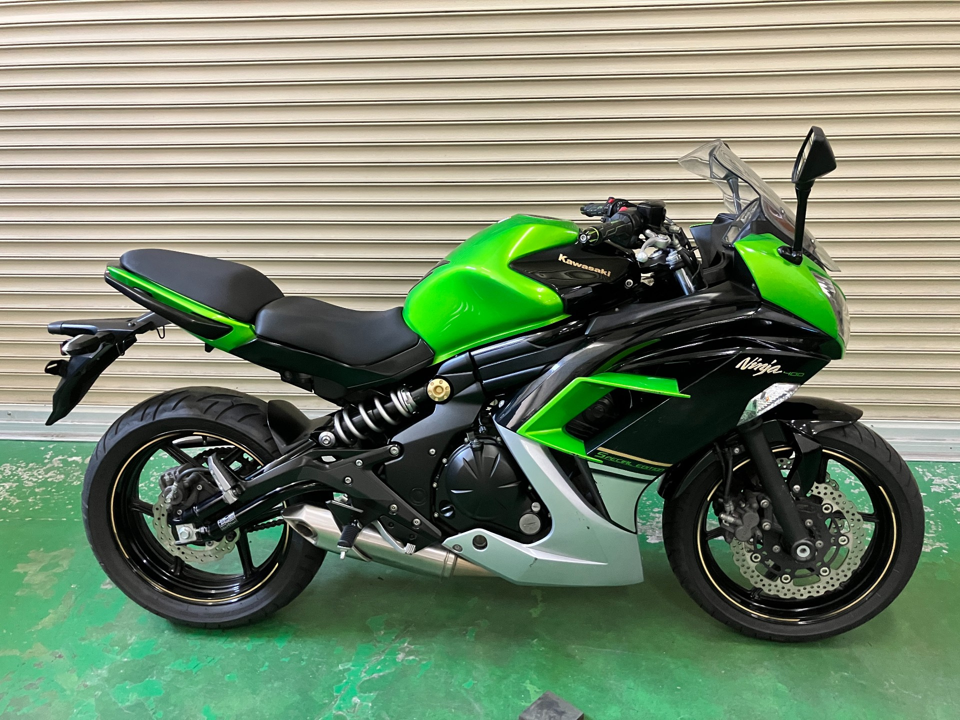 Мотоцикл Kawasaki Ninja 400
