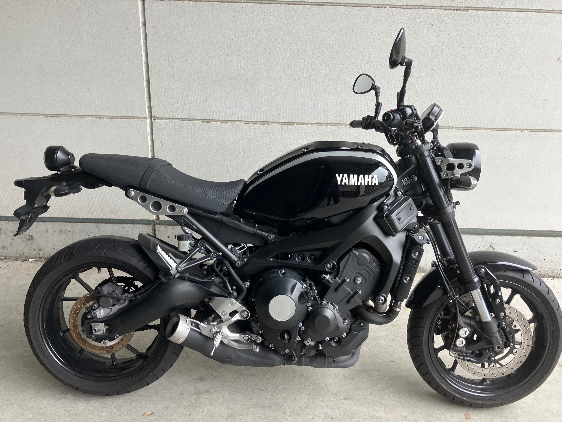 Мотоцикл Yamaha XSR900 ABS