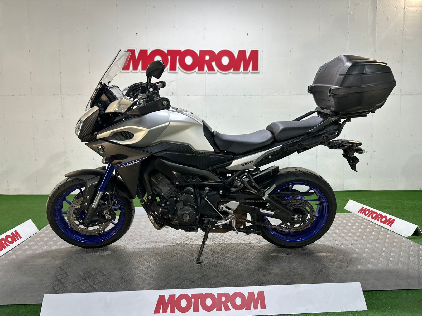 Мотоцикл Yamaha MT-09 Tracer