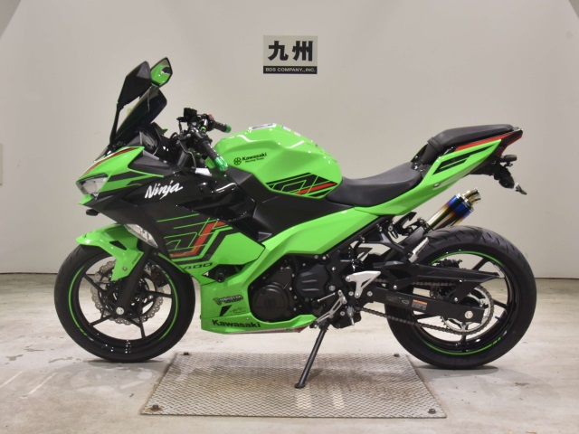 Мотоцикл Kawasaki NINJA400-2